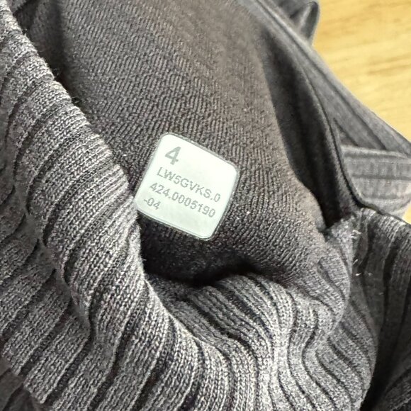 Lululemon Ribbed Softstreme Flared Pant Size 4 Charcoal Gray Pull On PT-2574 - Picture 11 of 12